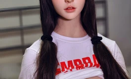 170轻坦身材依然可少女