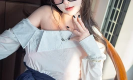 小秘书竟在办公室对我这样那样🤤