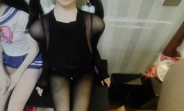 一身黑丝确实显身材  双马尾瑶瑶