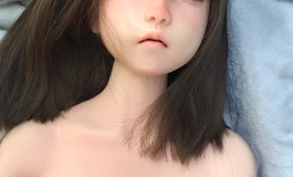 2000出shedoll145洛小已2.0仿真口腔开合下巴，指骨无订战立，有点瑕疵。整体蛮好。