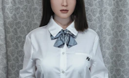 清丽脱俗的JK女子
