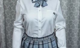 清丽脱俗的JK女子