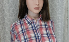 美女的花格子衬衫女子