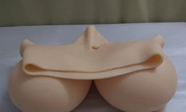玩玩穿戴式巨乳