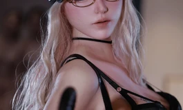 [人间印象]你的女友拿着皮鞭叫你起床啦
