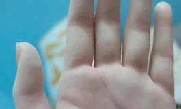 真实入手御萝社分享｜头雕精妆惊艳，但本体硅胶品控还需提升