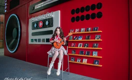 【Shedoll小棠】复古音乐街区的弹唱小妹