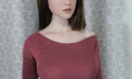 白裙红T女子婉儿，阿娜多姿