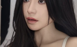 简约造型佳桃，黑长直尽显温柔知性