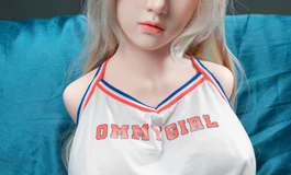 浅金运动风少女，软感半身人偶的轻甜日常