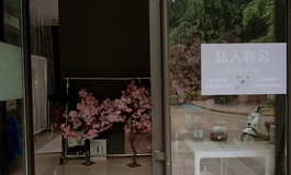我把娃娃搬进了自己工作室！大家都知道我的爱好了！