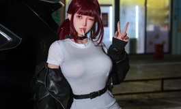 山田小姐cos   《在超市后门吞云吐雾的两个人》🚬