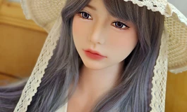 给我老婆买了一顶好看的帽子