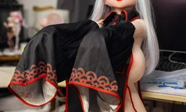 【鬼父荣誉出品】[140L]巨乳萝莉妈妈之侧乳小僵尸