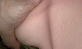 兄弟们也会忍不住掐脖子吗