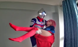 《悦互动155-桐桐》迪迦奥特曼vs超人女佐-艾尔（隐藏女超人上位视频）