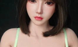 薄荷色小吊带，这组照片很像家里的妹妹来求艹