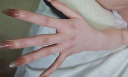 出安迪伊娃162  3200不包邮成色如图外观没瑕疵 下体有修补  看图的帖子上就是实拍图