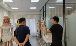 也是受到时分欢旗舰店邀请，我也是来到了他们的展厅了