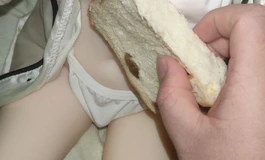 干巴面包配干巴小猫