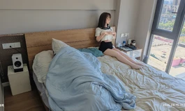 雨和猫娃娃