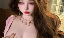 可爱妆容+病态冷白皮+病娇穿搭［这是你心中的无敌搭配吗？］
