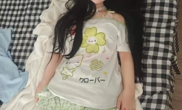 已出   一个128极品一线天萝莉体，瑕疵有些明显