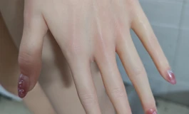 出纨吞160身体加头一套 买来一个月左右 下体成色新 脖子位置有点染色