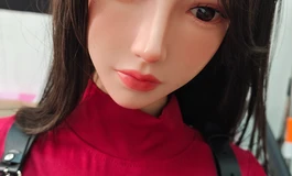 美丽女特工来到我的办公室 她是谁呢？