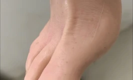 说完了锁骨说下脚
