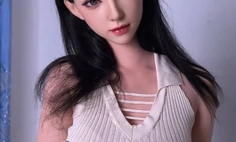 喘息在双腿之间，汗珠滴落在花枝之上