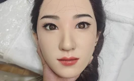 280包邮出一个写实妆软头（已出）