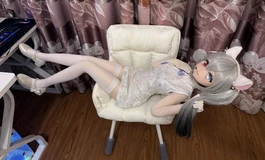 好久没登录亿美了，发一下现在手里的娃娃